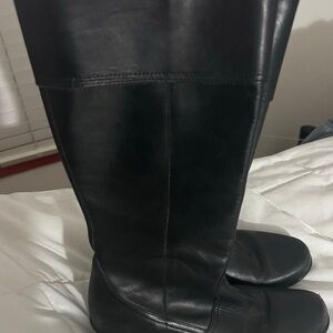 Dansko leather tall calf black zippered boots 9 40 EU Made in Portugal low heel